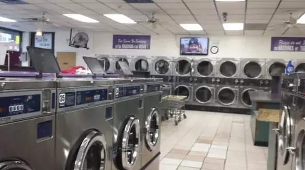 5000 N Kedzie Ave, Chicago, IL 60625-4914