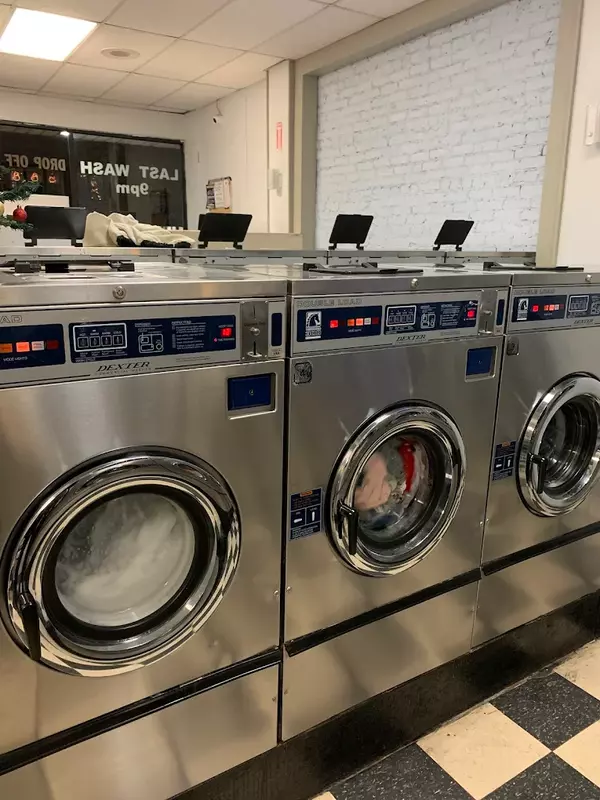 Chicago, IL 60641-5110,3109 N Cicero Ave