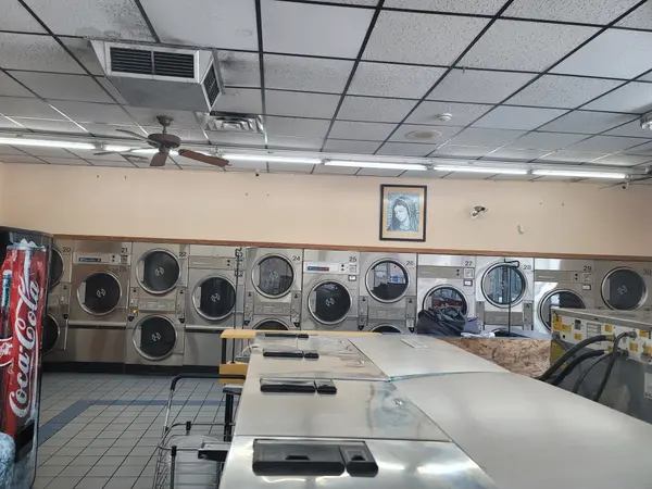 3800 S Campbell Ave, Chicago, IL 60632-1034