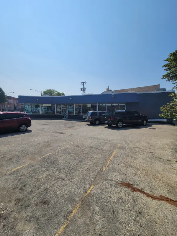 3800 S Campbell Ave, Chicago, IL 60632-1034