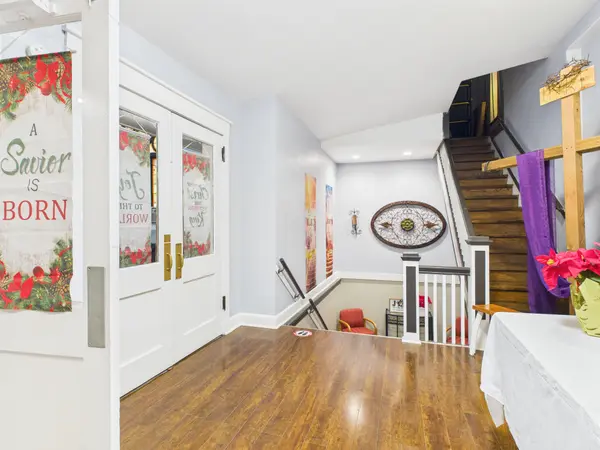 1651 N Karlov Ave, Chicago, IL 60639-5209