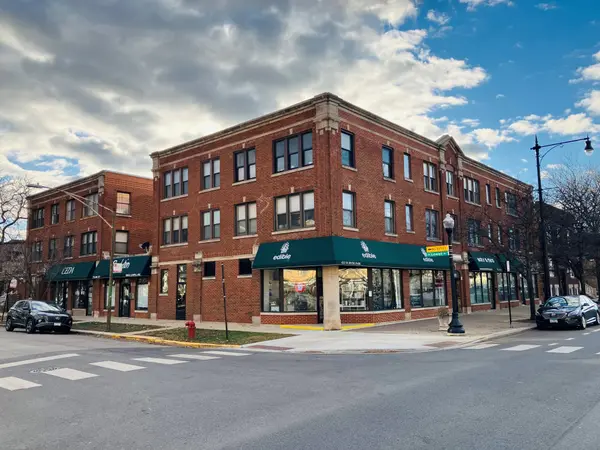 4335 W Irving Park Rd, Chicago, IL 60641-2831