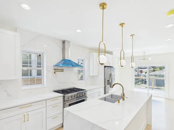 6707 W Imlay Street, Chicago, IL 60631