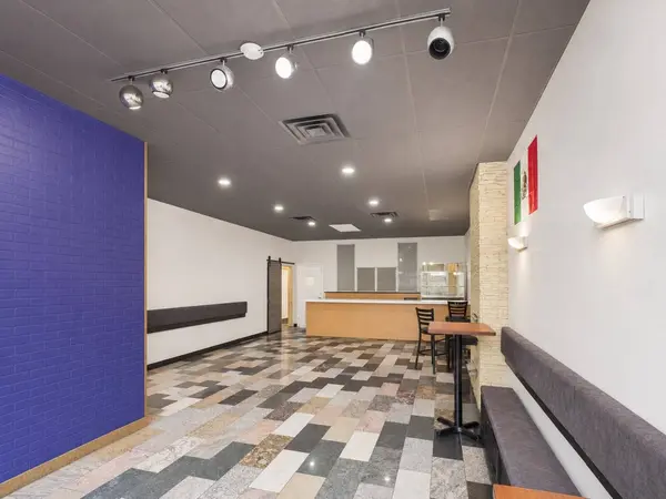 6047 W Addison Street, Chicago, IL 60634
