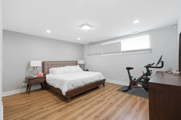 2743 N Ashland Avenue #1S, Chicago, IL 60614