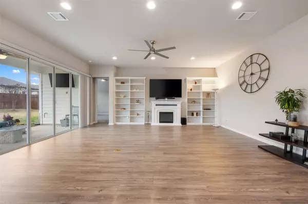 132 Ridgeview CT, Georgetown, TX 78628