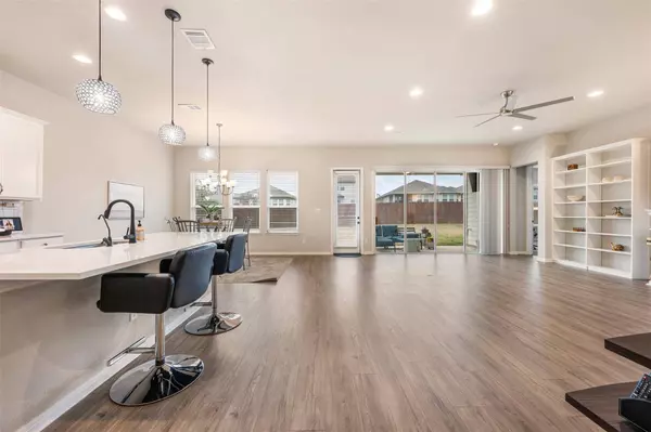 132 Ridgeview CT, Georgetown, TX 78628