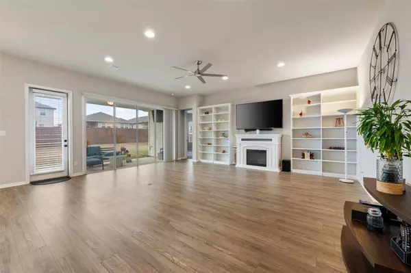 132 Ridgeview CT, Georgetown, TX 78628