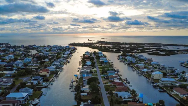 4964 CEDARBROOK LN, Hernando Beach, FL 34607