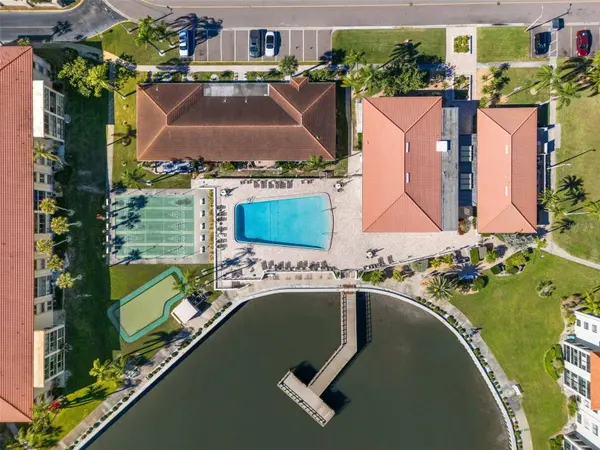 19029 US HIGHWAY 19 N #13A, Clearwater, FL 33764