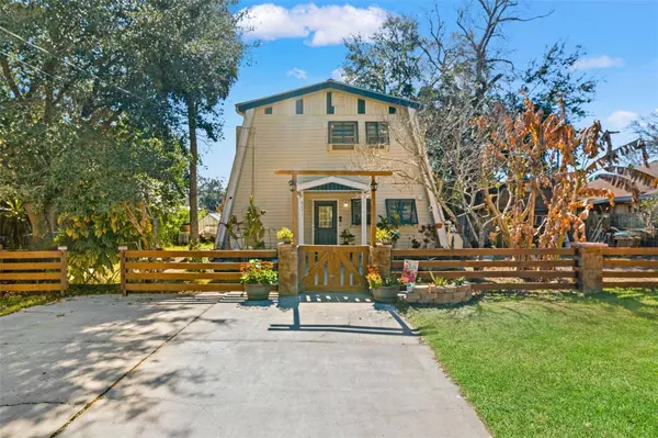 6271 COLONY CIR, Weeki Wachee, FL 34607