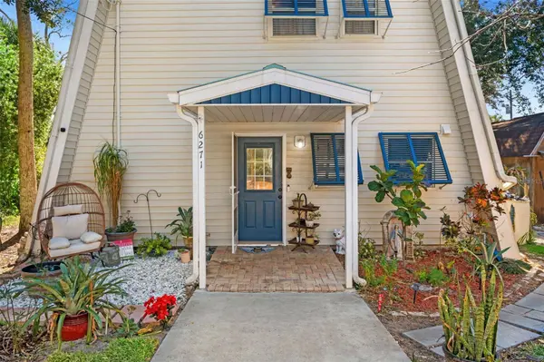 6271 COLONY CIR, Weeki Wachee, FL 34607