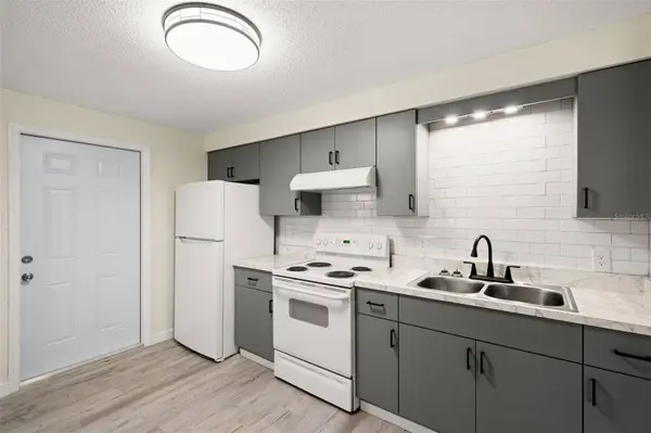 5931 13TH ST, Zephyrhills, FL 33542