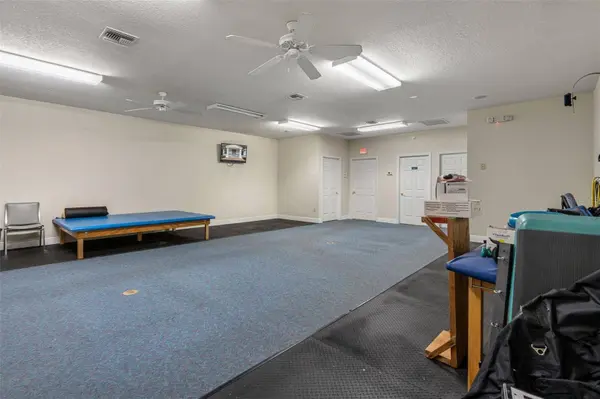 1377 DELTONA BLVD, Spring Hill, FL 34606