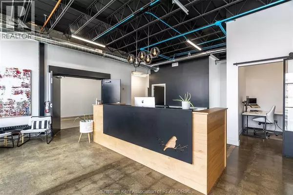 146 Wellington ST West #2&3, Chatham, ON N7M1J3