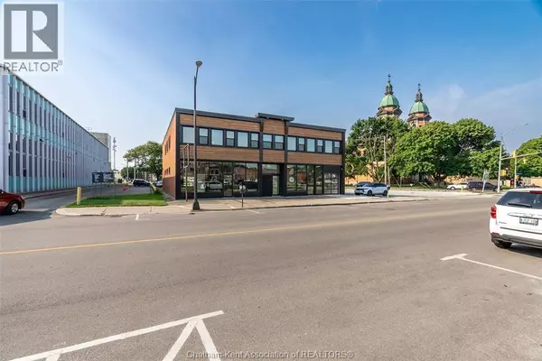 146 Wellington ST West #1, Chatham, ON N7M1J3