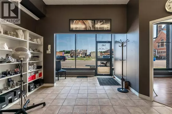 146 Wellington ST West #1, Chatham, ON N7M1J3