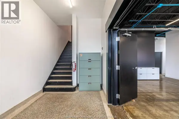 146 Wellington ST West #2&3, Chatham, ON N7M1J3