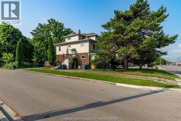 266 Grand AVENUE West, Chatham, ON N7L1C1