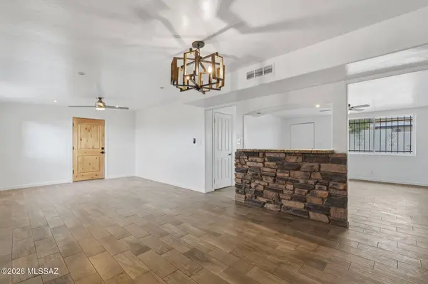 1633 S Camino Del Sierra, Tucson, AZ 85713