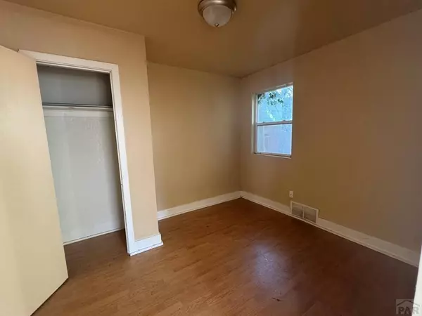 1027 Abriendo Ave, Pueblo, CO 81004