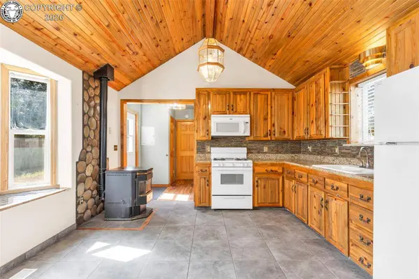 107 N Frazier AVE, Florence, CO 81226