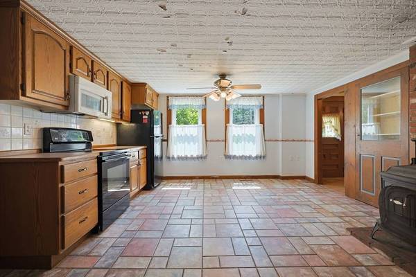 525 Clark St, Gardner, MA 01440