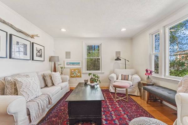7 Breakneck Hill Rd, Southborough, MA 01772