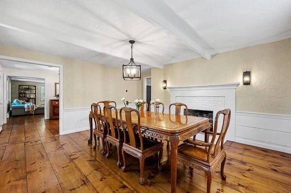 9 Olde Meetinghouse Rd, Westborough, MA 01581