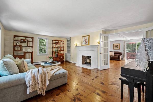9 Olde Meetinghouse Rd, Westborough, MA 01581