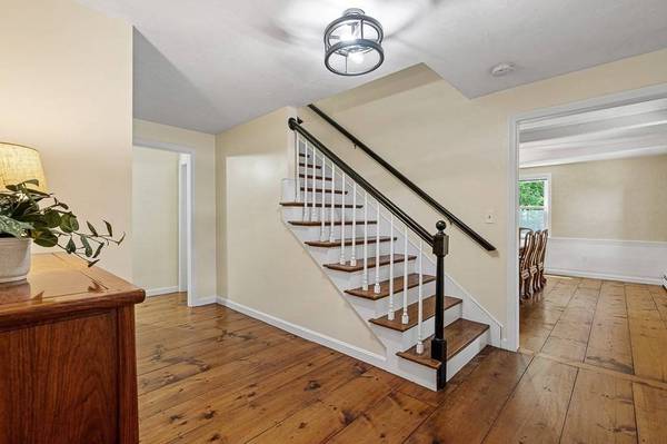 9 Olde Meetinghouse Rd, Westborough, MA 01581