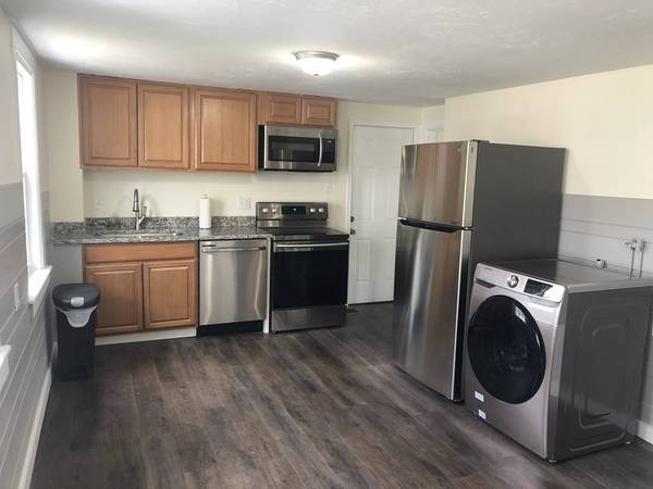 4 Underwood Court #1, Westborough, MA 01581