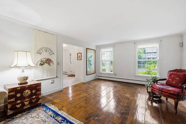 17 Olde Coach Road, Westborough, MA 01581