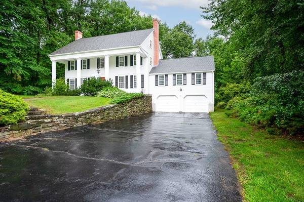 17 Olde Coach Road, Westborough, MA 01581