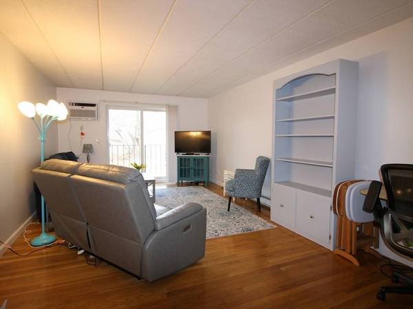 153 Milk St #18, Westborough, MA 01581