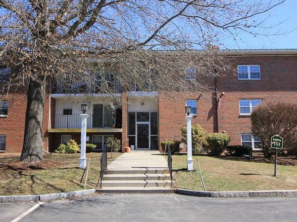 153 Milk St #18, Westborough, MA 01581