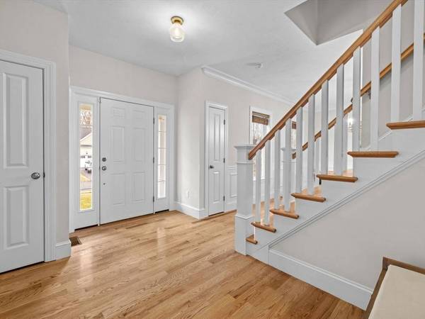 8 Clearview Street, Grafton, MA 01519