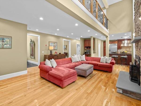 12 Breton Road, Upton, MA 01568