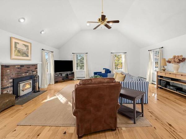 52 Blanchard Road, Grafton, MA 01519