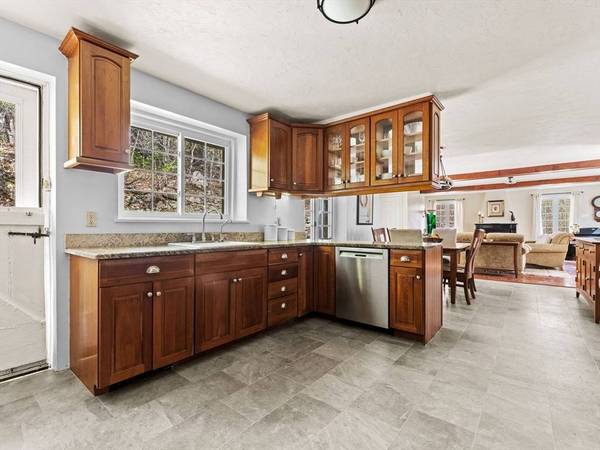 157 Parkerville Rd, Southborough, MA 01772