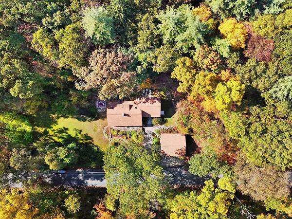 157 Parkerville Rd, Southborough, MA 01772