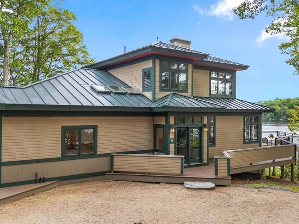 220 Hemlock Path, Sturbridge, MA 01518