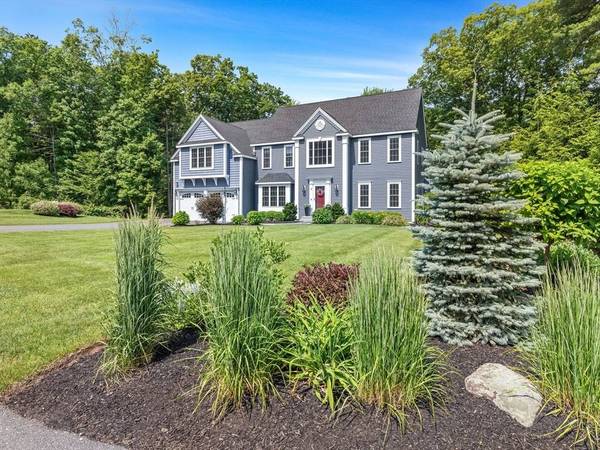 8 Leeds Way, Southborough, MA 01772