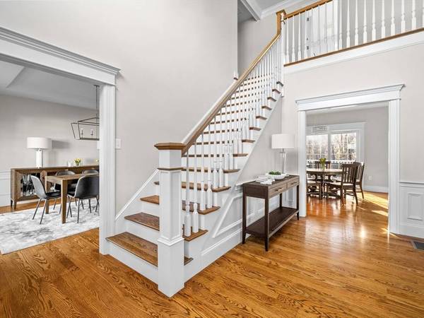 8 Leeds Way, Southborough, MA 01772