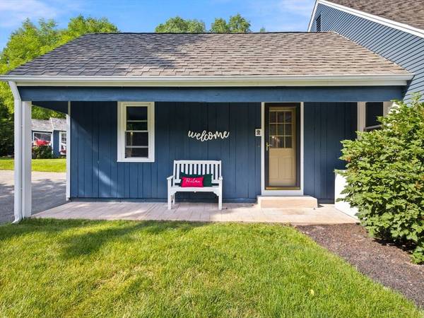 2 Foley Dr, Southborough, MA 01772