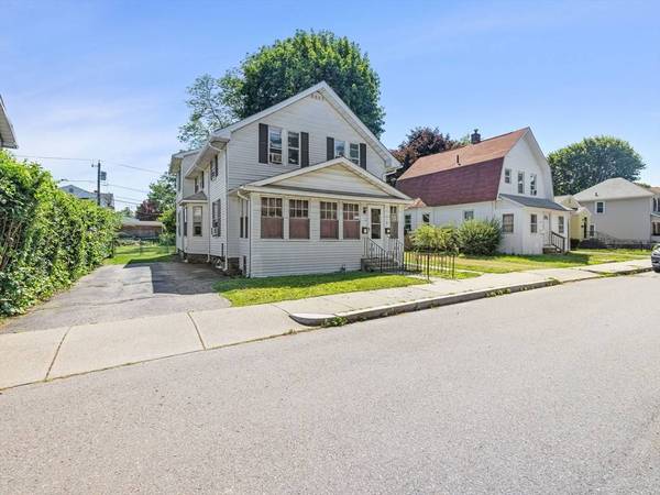 17 Tampa St, Worcester, MA 01604