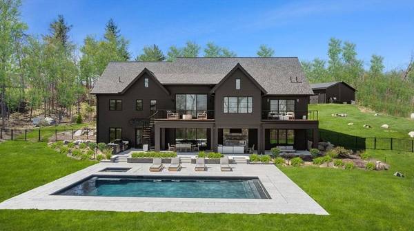 1 Confidential Avenue