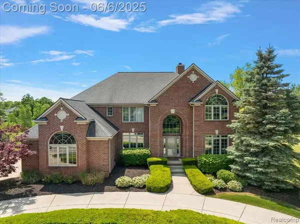 5847 Majestic Oaks Drive, Commerce Twp, MI 48382