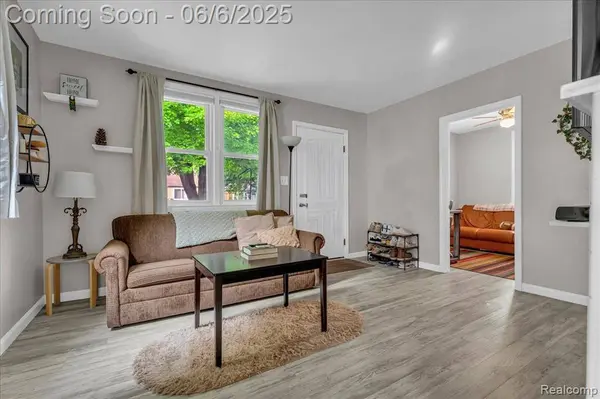 2180 Morris Avenue, Lincoln Park, MI 48146