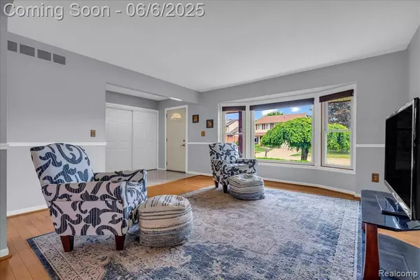 9836 Rose Street, Taylor, MI 48180